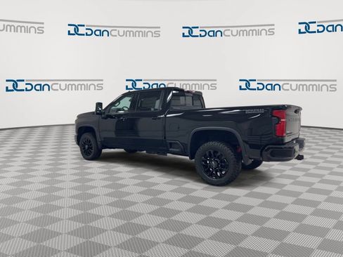 Used 2025 Chevrolet Silverado 2500 LTZ AWD/4WD image 6