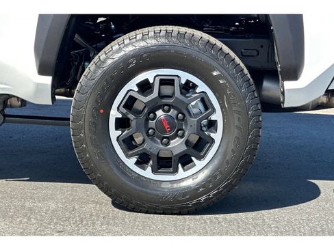 New 2026 Toyota Tacoma TRD Off-Road w/ TRD Off Road Premium Package AWD/4WD image 30