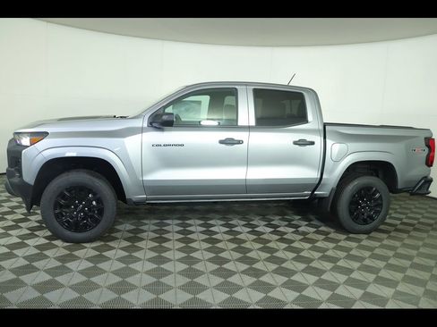 New 2026 Chevrolet Colorado W/T w/ WT Custom Package AWD/4WD image 10