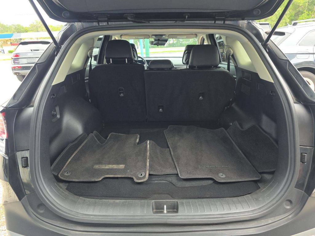 Used 2023 Kia Sportage EX FWD image 11