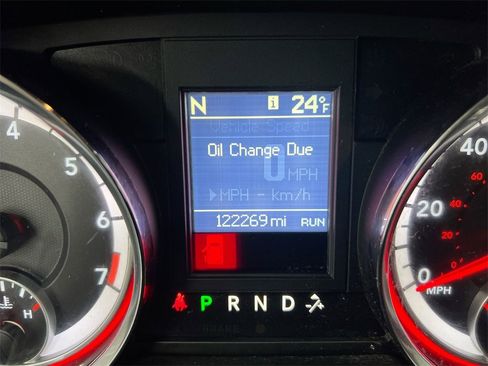 Used 2016 Dodge Grand Caravan SXT w/ Rear Park Assist Package image 13