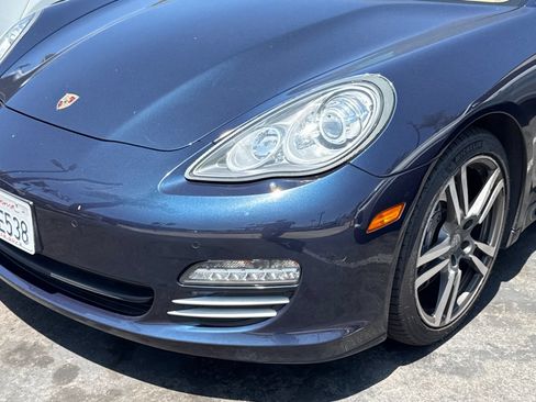 Used 2012 Porsche Panamera 4 image 2