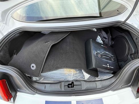 Used 2021 Ford Mustang Shelby GT500 w/ Carbon Fiber Track Pack image 25