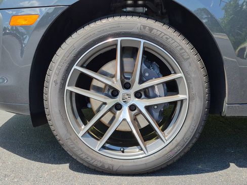 Certified 2026 Porsche Macan AWD/4WD image 35