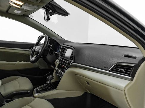 Used 2020 Hyundai Elantra Value Edition image 10