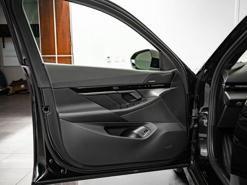 Certified 2025 BMW 530i xDrive image 26