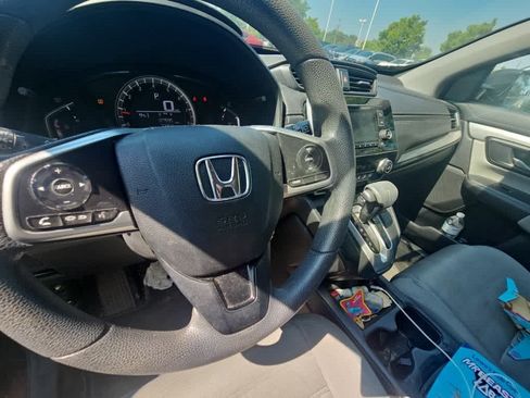 Used 2019 Honda CR-V LX image 7
