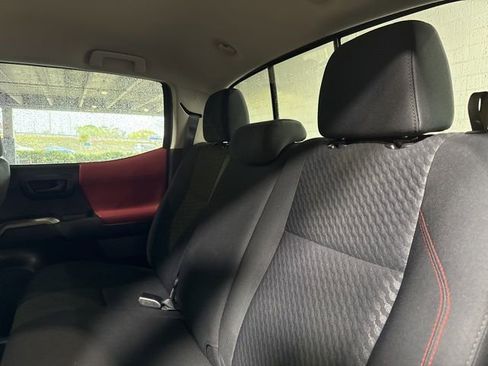 Used 2022 Toyota Tacoma SR5 image 11