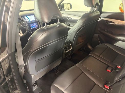 Used 2019 INFINITI QX50 Luxe w/ Navigation Package AWD/4WD image 12