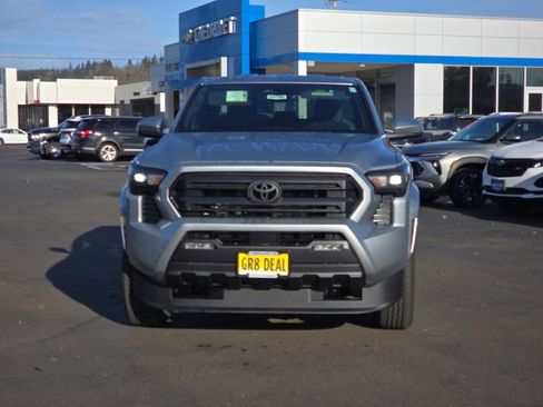 New 2026 Toyota Tacoma SR5 image 3