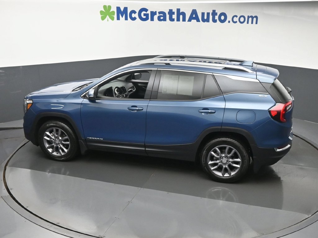 Used 2024 GMC Terrain SLT AWD/4WD image 25