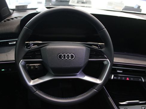 New 2026 Audi Q3 quattro 2.0T AWD/4WD image 22