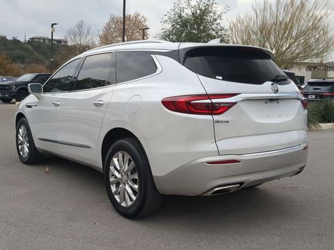 Used 2020 Buick Enclave Essence w/ Sound and Sites Package image 5