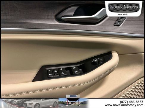 Used 2023 Jeep Grand Cherokee Limited w/ Luxury Tech Group II image 18