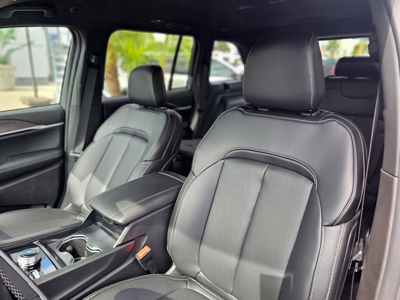 New 2027 Jeep Grand Cherokee Limited AWD/4WD image 32