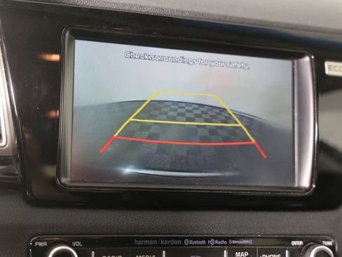 Used 2017 Kia Niro Touring image 8
