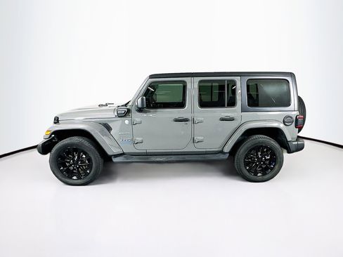 Used 2023 Jeep Wrangler Sahara image 4
