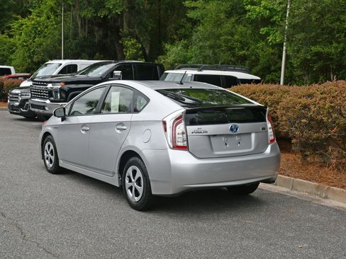 Used 2015 Toyota Prius Three FWD image 3