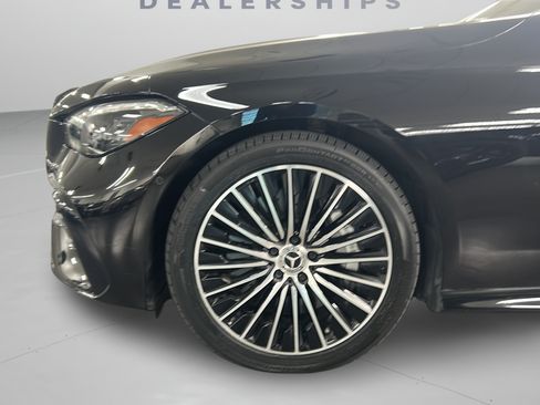Certified 2024 Mercedes-Benz CLE 450 4MATIC Cabriolet image 32