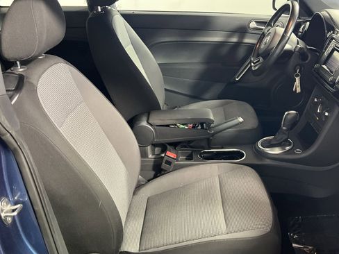 Used 2019 Volkswagen Beetle 2.0T S image 28