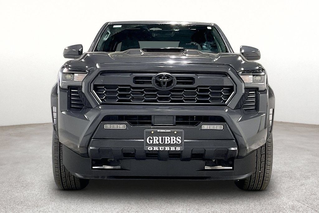 Used 2025 Toyota Tacoma TRD Sport RWD image 4