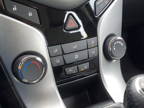 Used 2012 Chevrolet Cruze Eco FWD image 24