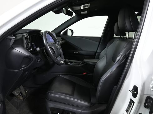 Used 2024 Lexus TX 350 AWD w/ Cold Weather Package image 3