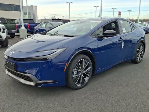 New 2026 Toyota Prius LE image 3