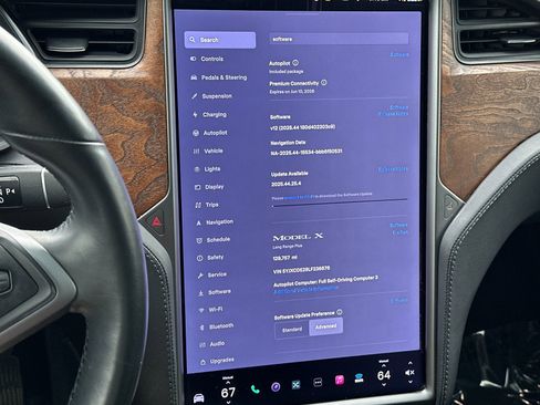 Used 2020 Tesla Model X Long Range image 27