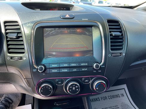 Used 2018 Kia Forte LX w/ LX Popular Package image 22