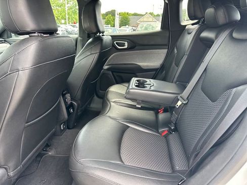 Used 2024 Jeep Compass Latitude w/ Altitude Special Edition AWD/4WD image 12