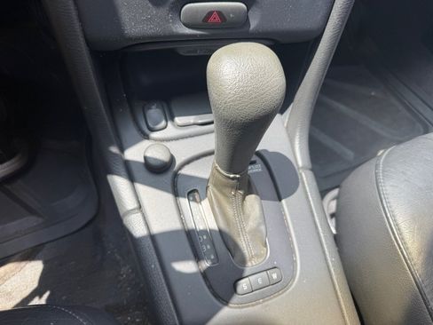 Used 1998 Volvo S70 FWD image 16
