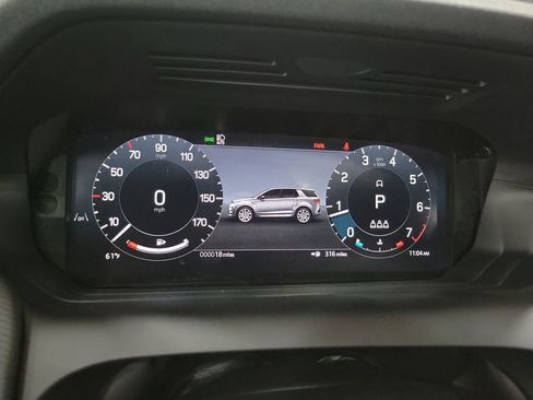 Used 2024 Land Rover Discovery Sport Dynamic SE image 17