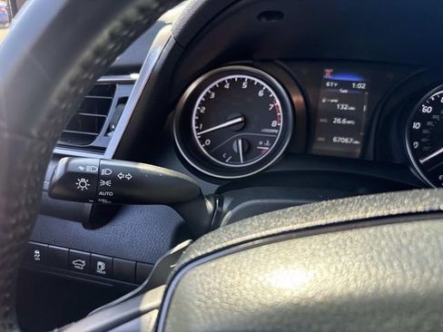Used 2023 Toyota Camry SE FWD image 33