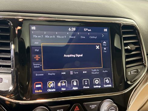 Used 2020 Jeep Grand Cherokee Limited image 27