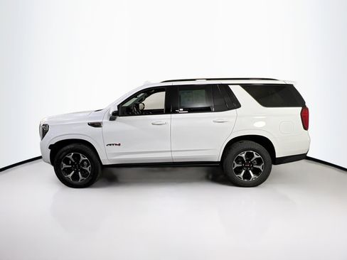 Used 2023 GMC Yukon AT4 w/ AT4 Premium Package image 8