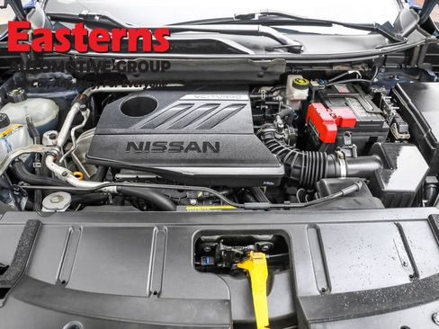 Used 2022 Nissan Rogue SV AWD/4WD image 7