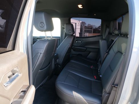 Certified 2025 GMC Canyon Elevation w/ Convenience Package image 15