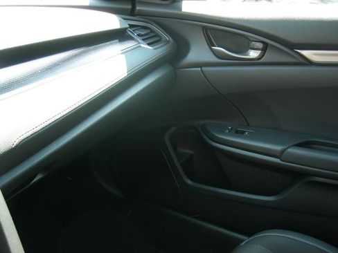 Used 2021 Honda Civic Sport image 15