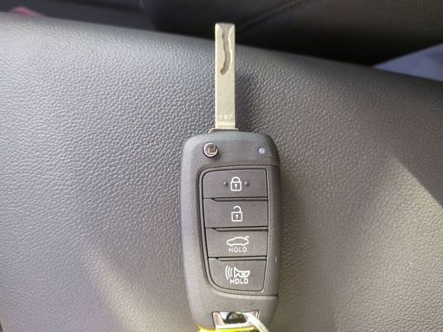 New 2026 Hyundai Elantra SE image 35