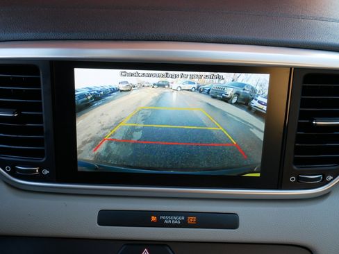 Used 2020 Kia Sportage LX w/ LX Popular Package image 27