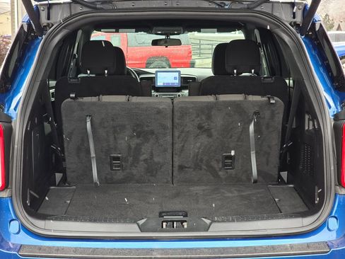 Used 2020 Ford Explorer XLT w/ Comfort Package image 15