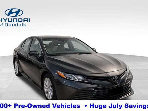 Used 2019 Toyota Camry LE FWD image 2