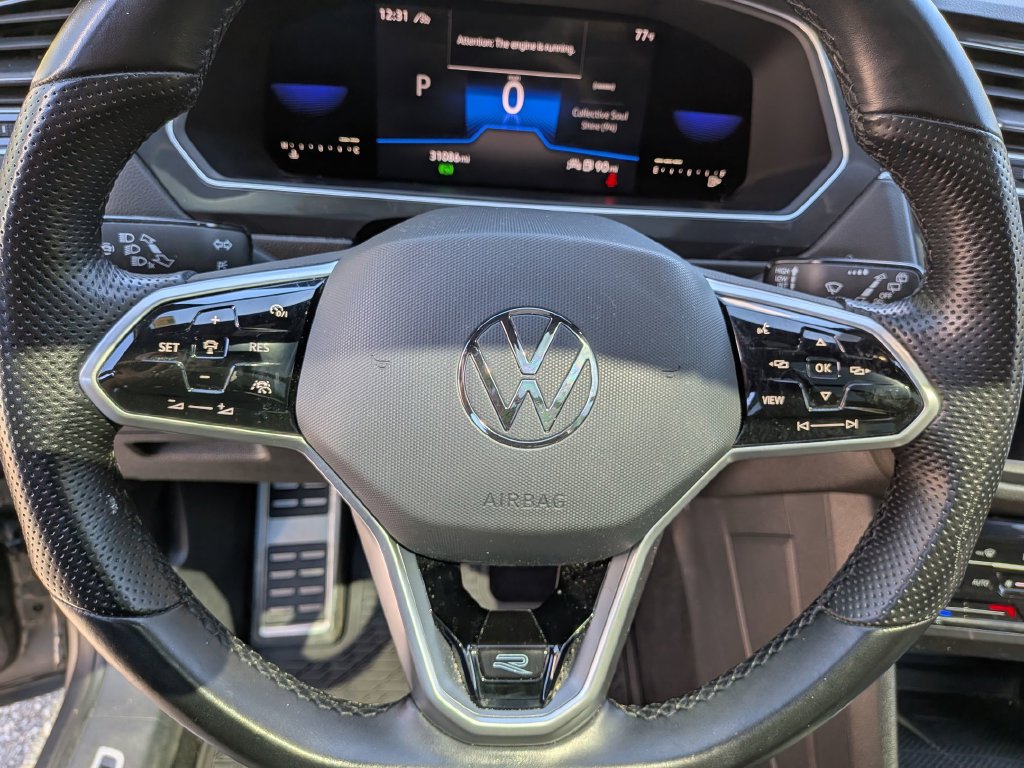Used 2022 Volkswagen Tiguan SE R-Line AWD/4WD image 15