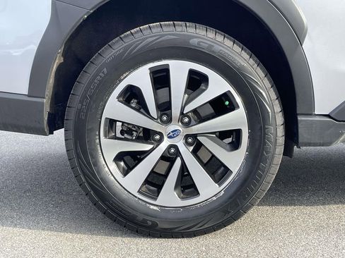 Used 2023 Subaru Outback Premium image 30