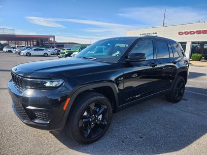 New 2025 Jeep Grand Cherokee Altitude