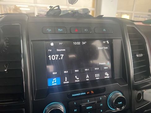 Used 2018 Ford F150 Lariat w/ Equipment Group 502A Luxury image 12