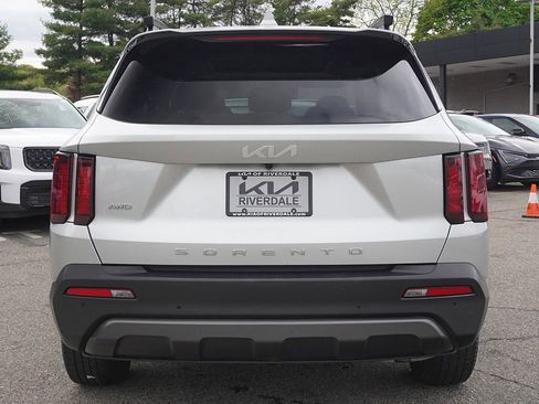 Used 2022 Kia Sorento S w/ Panoramic Sunroof Package AWD/4WD image 15