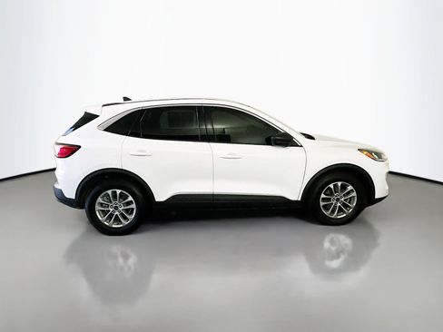 Used 2022 Ford Escape SE w/ Convenience Package FWD image 8