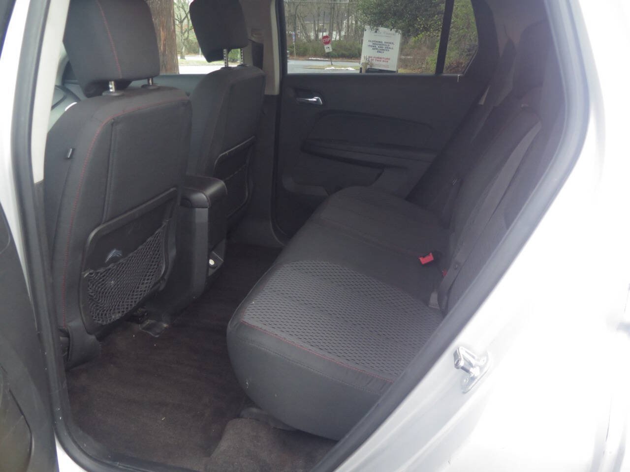 Used 2010 GMC Terrain SLE FWD image 21